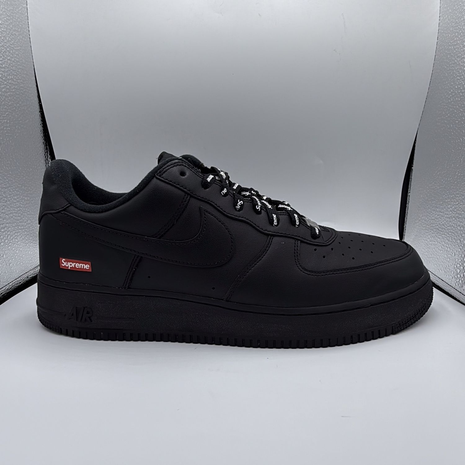 NIKE AIR FORCE 1 LOW X SUPREME “BLACK” SZ 12 N.B