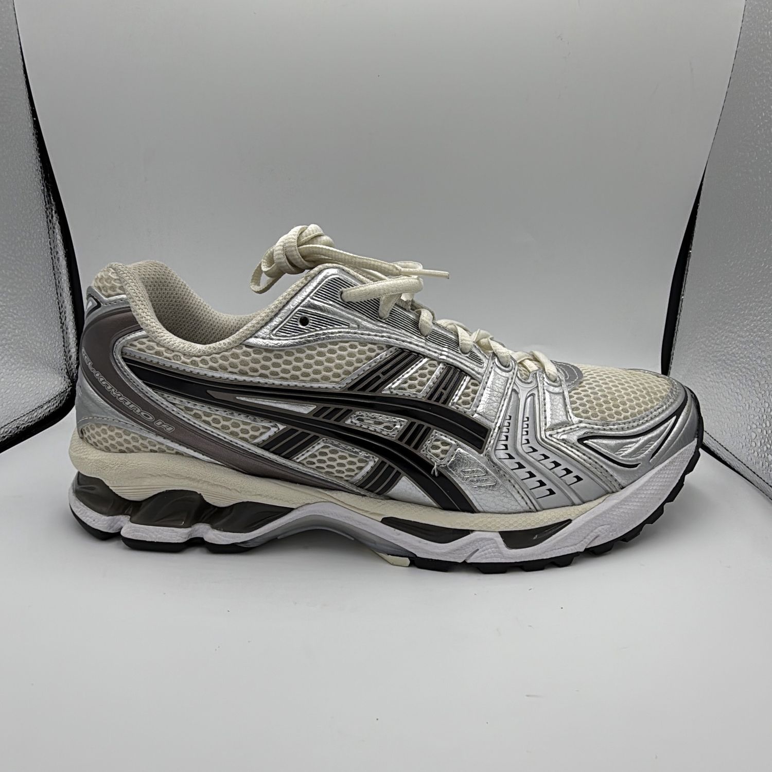 ASIC GEL KAYANO 14 “SILVER CREAM” Sz 8.5