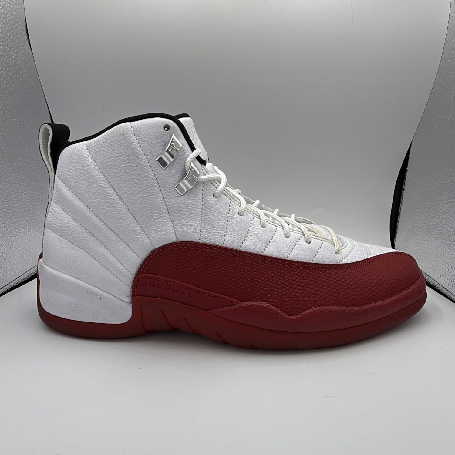 JORDAN 11 “CHERRY” SZ 11.5