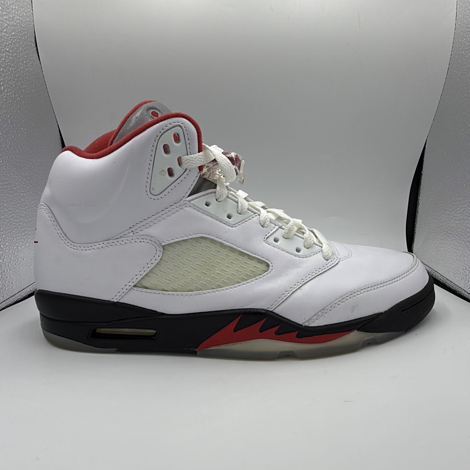 JORDAN 5 “FIRE RED” SZ 11.5