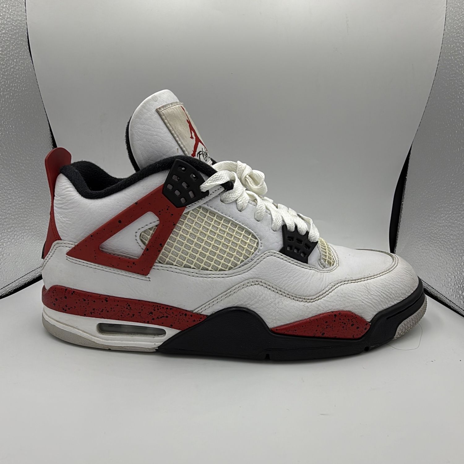 JORDAN 4 “RED CEMENT” SZ 10.5