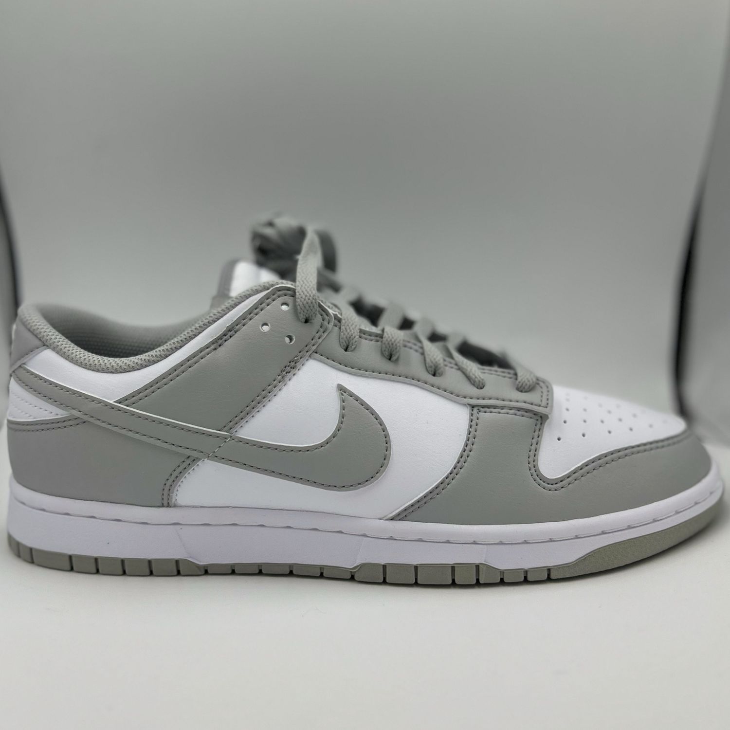 NIKE DUNK LOW “WHITE LIGHT SMOKE GREY” SZ 11.5