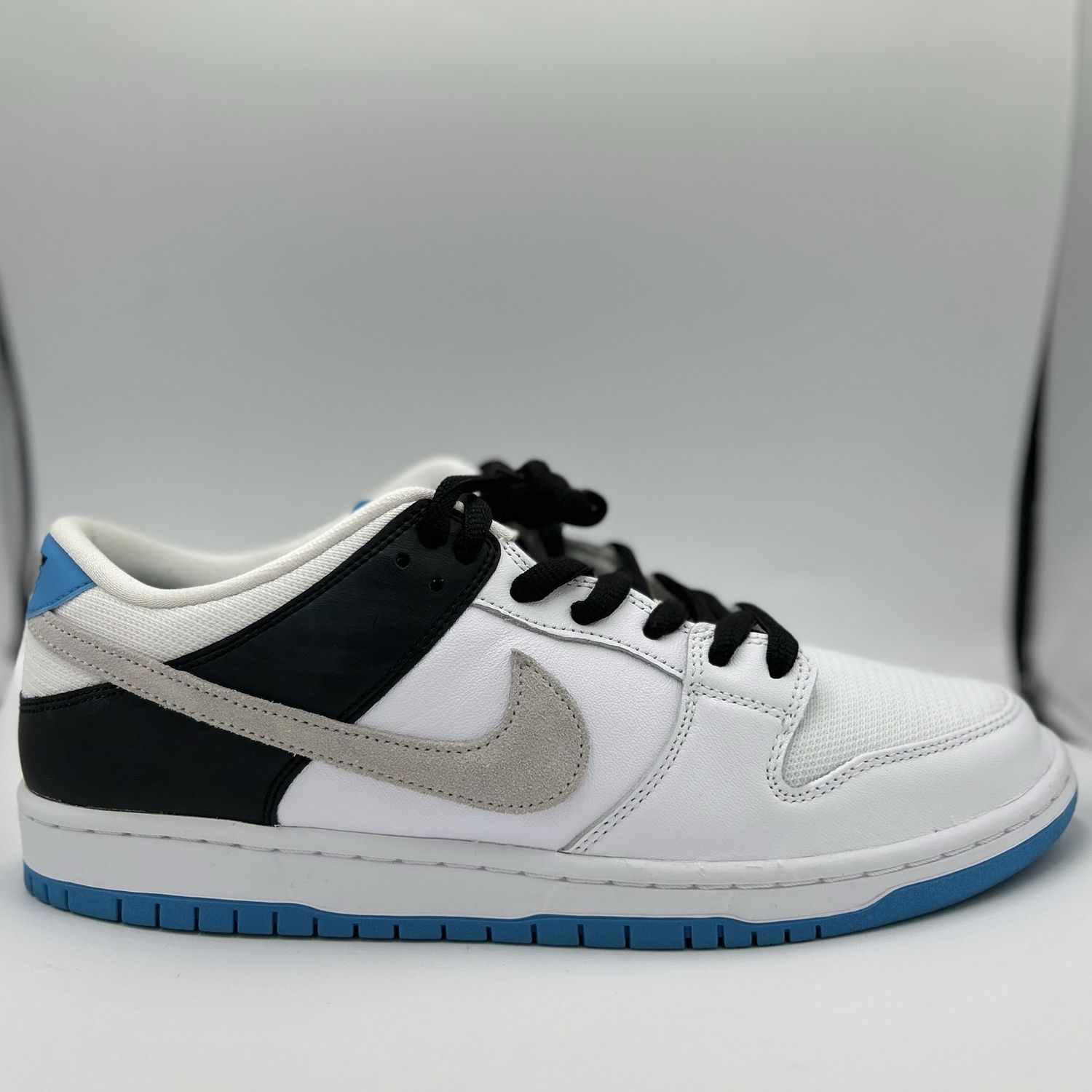 NIKE DUNK SB LOW “LASER BLUE” SZ 10.5