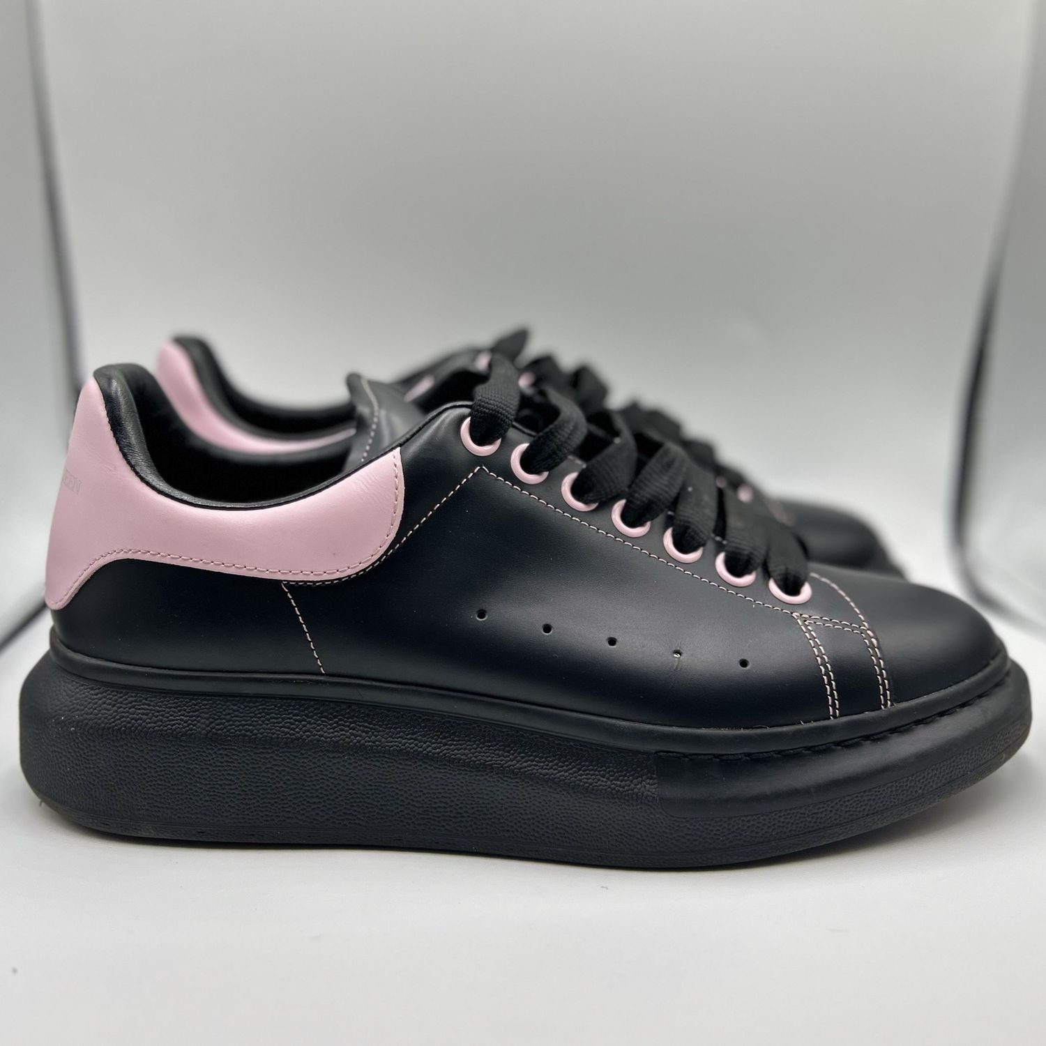 ALEXANDER MCQUEEN PINK/BLACK SZ 41