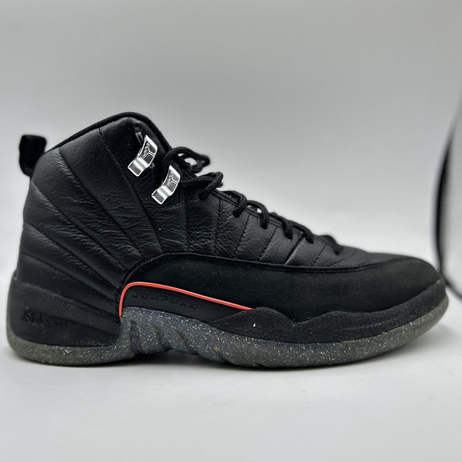 JORDAN 12 “UTILITY” SZ 8