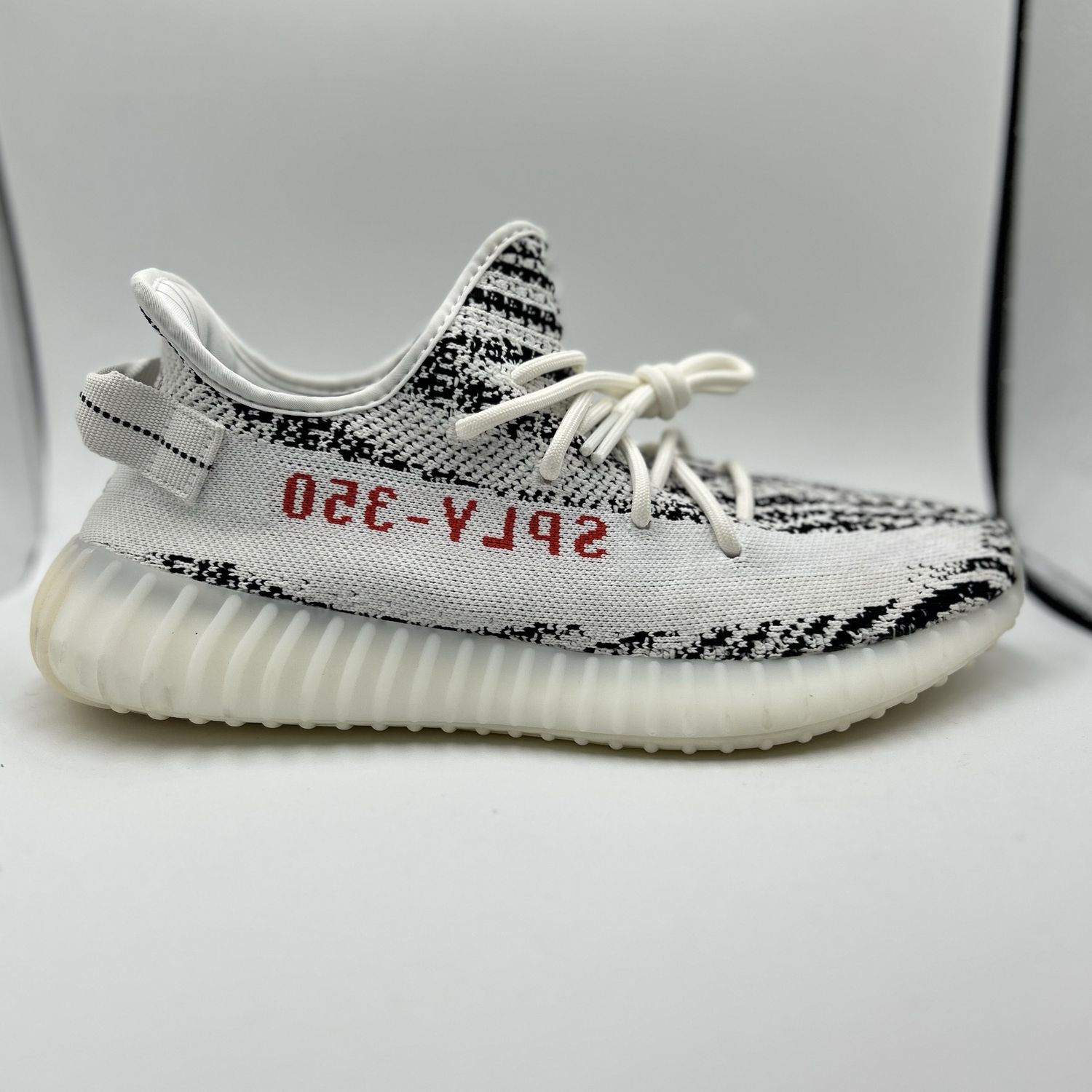 YEEZY 350 V2 “ZEBRA” SZ 10