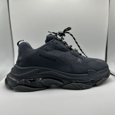 BALENCIAGA TRIPLE S “BLACK” SZ 11 N.B.