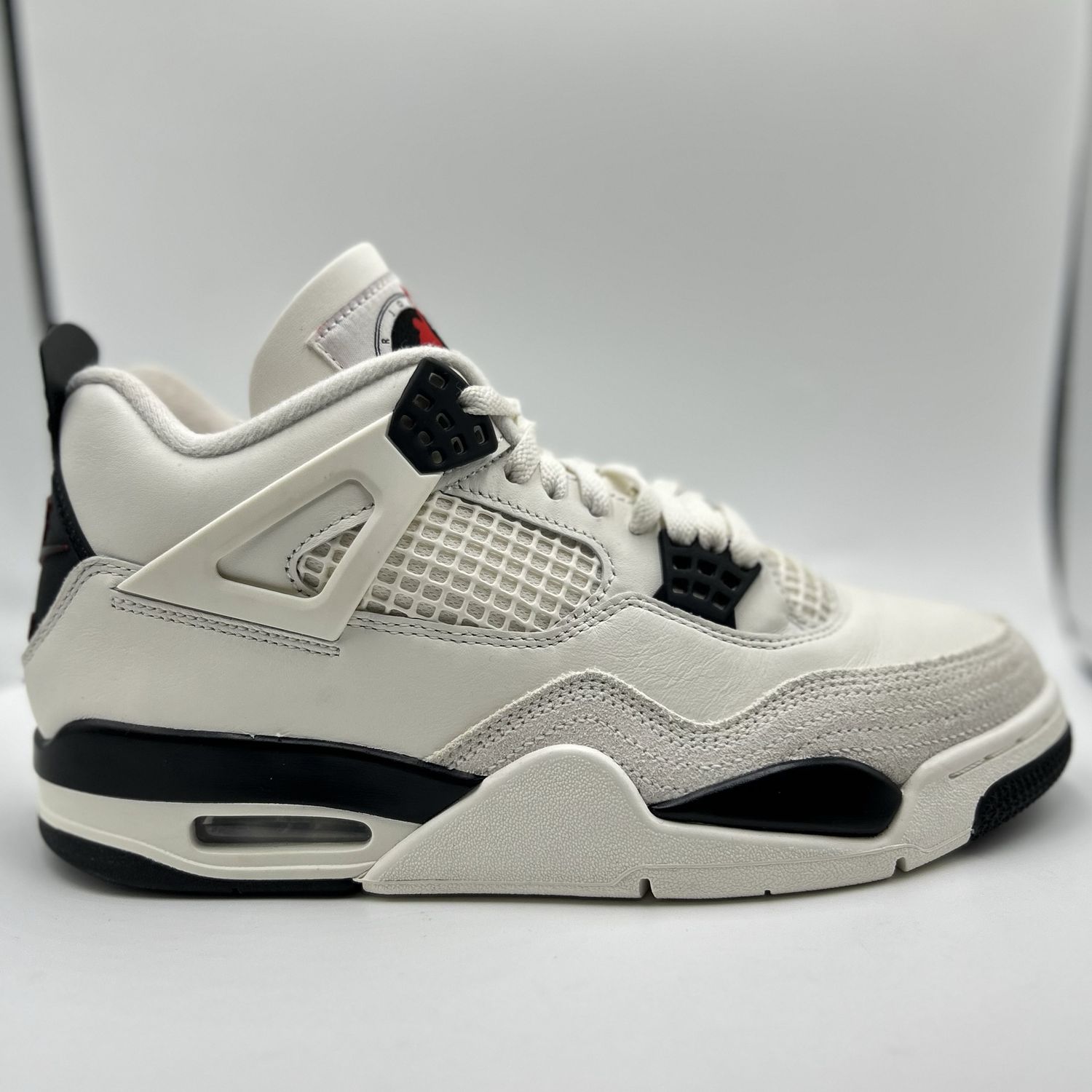 JORDAN 4 “FLIGHT CLUB” SZ 9