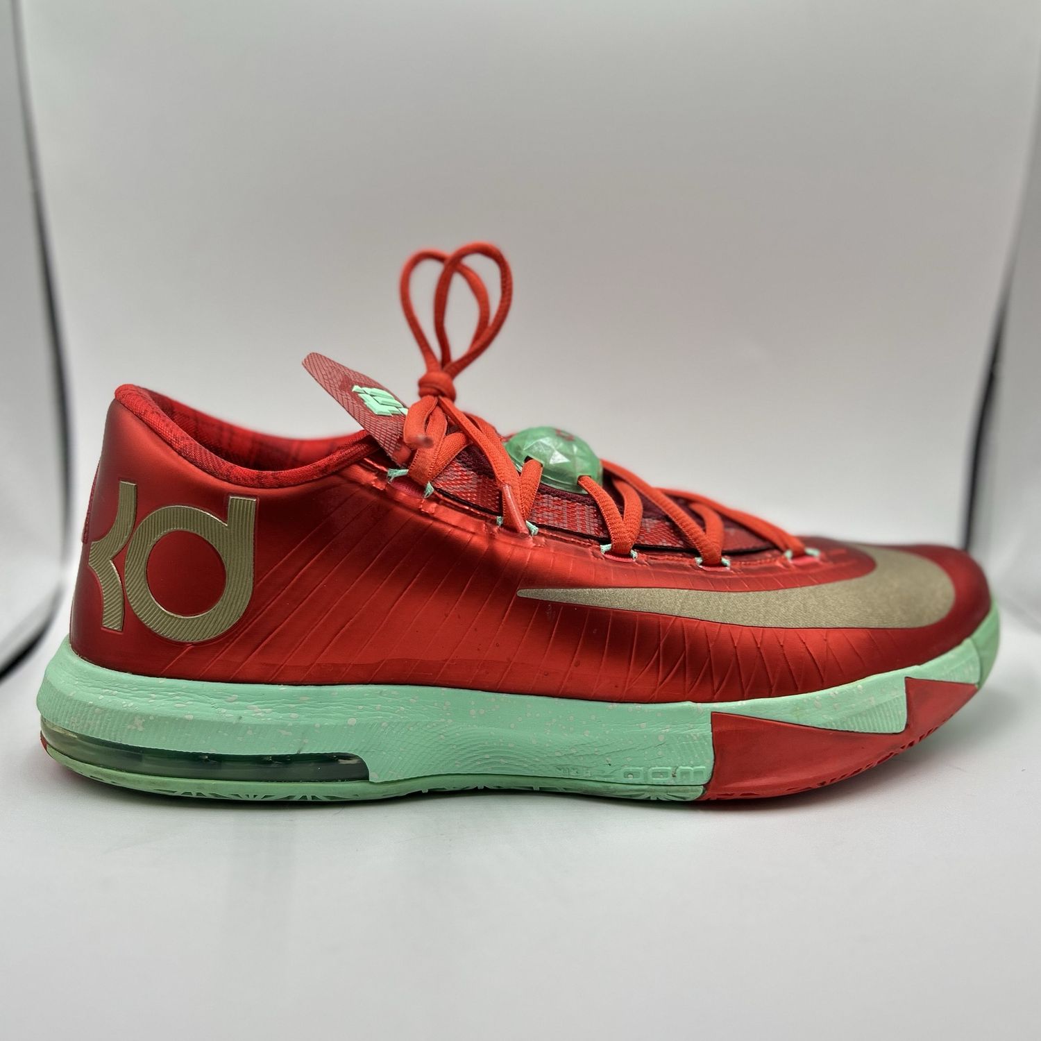 NIKE KD 6 “CHRISTMAS” SZ 12