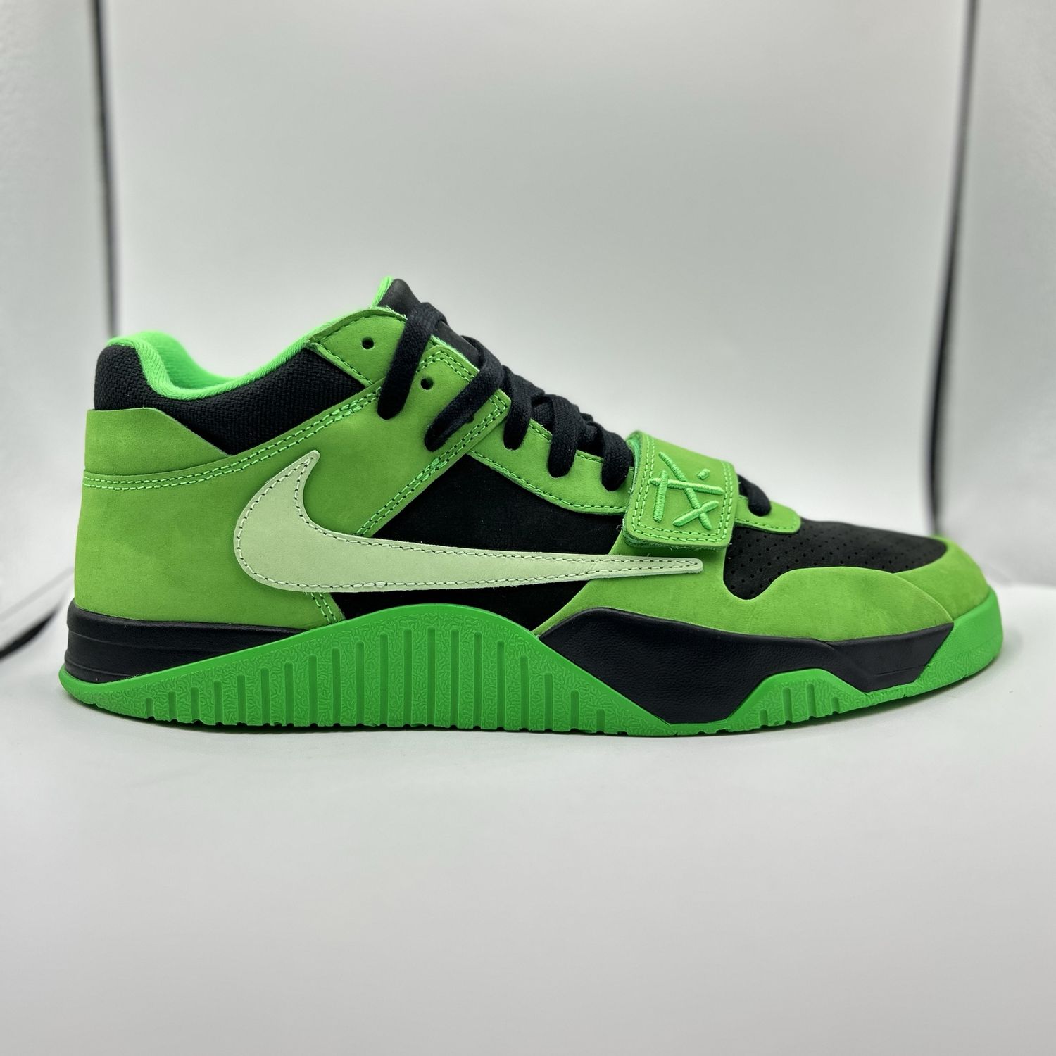 JORDAN JUMPMAN X TRAVIS SCOTT “GREEN SPARK”