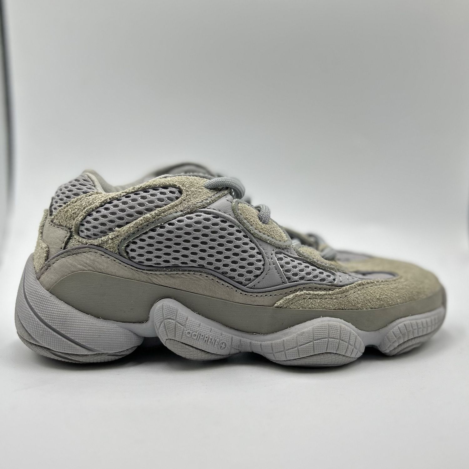 YEEZY 500 “STONE SALT” SZ 4 N.B.