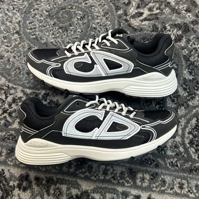 DIOR B22 BLACK/WHITE SZ 43 N.B.