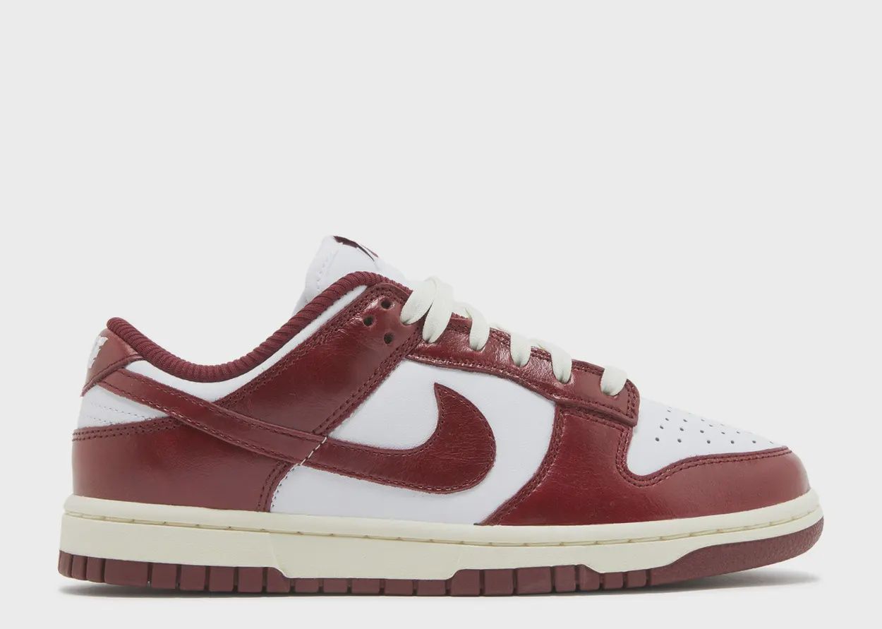 NIKE DUNK LOW "VINTAGE TEAM RED"