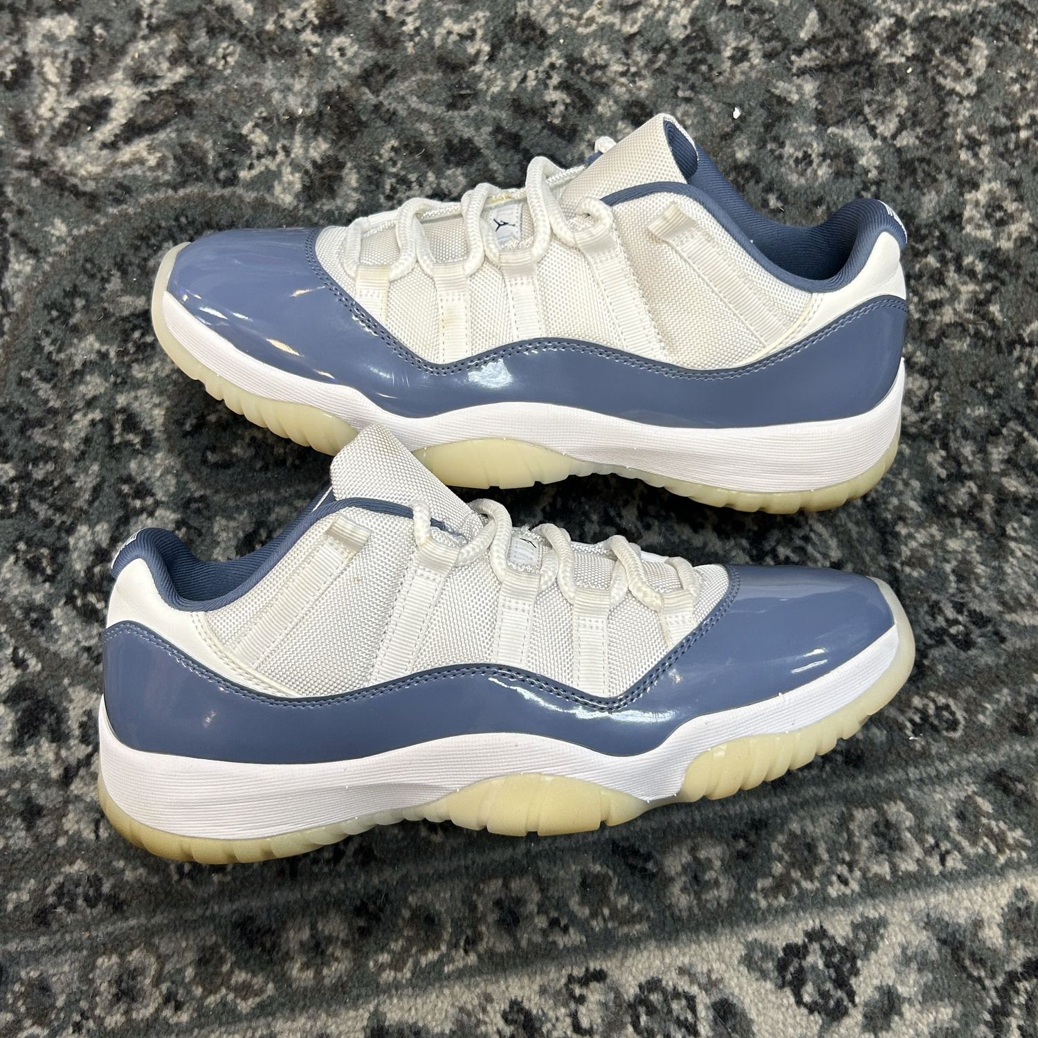 JORDAN 11 LOW “DIFFUSED BLUE” SZ 9.5 N.B.