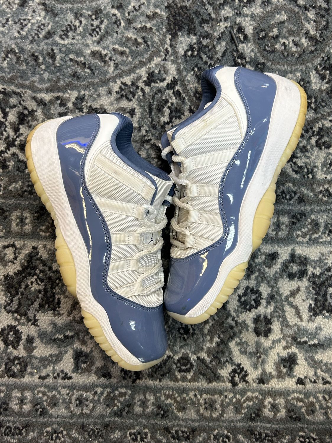 JORDAN 11 LOW “DIFFUSED BLUE” SZ 7 N.B.