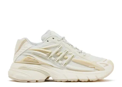 ADISTA JELLYFISH X PHARRELL X VIRGINIA "TRIPLE WHITE"