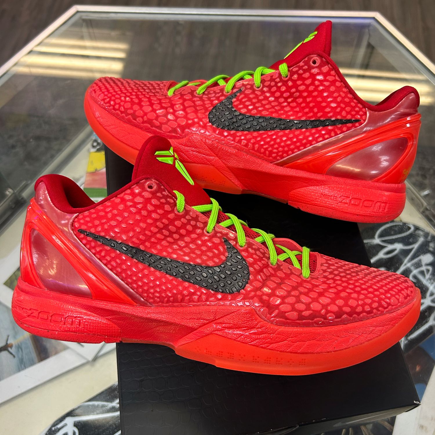 NIKE KOBE 6 PROTRO “REVERSE GRINCH” SZ 10