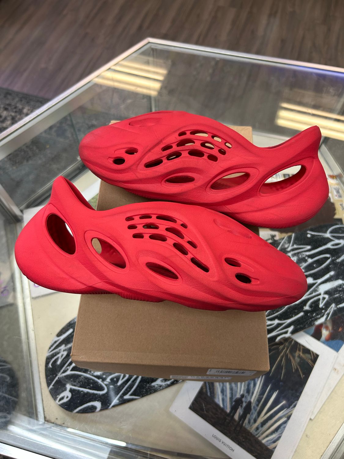 YEEZY FOAM RNNR “VERMILLION” SZ 11