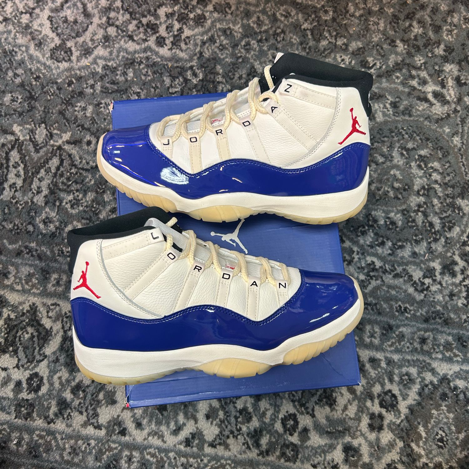 JORDAN 11 “RARE AIR” SZ 9.5