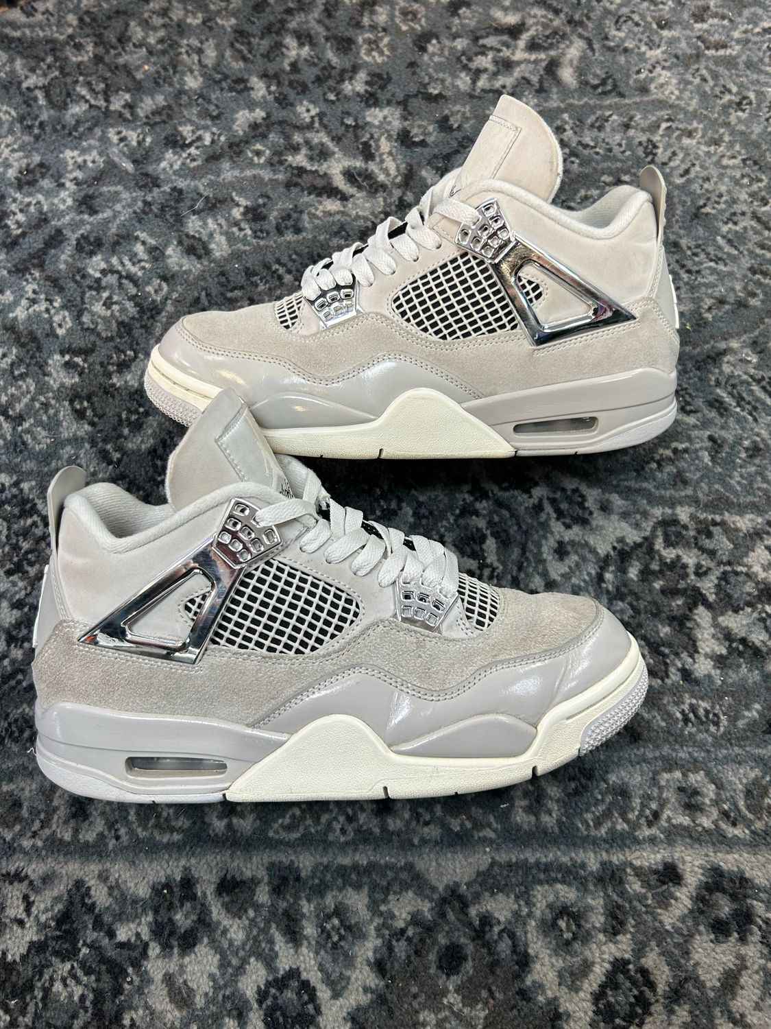 JORDAN 4 “FROZEN MOMENTS” SZ 7.5 N.B.