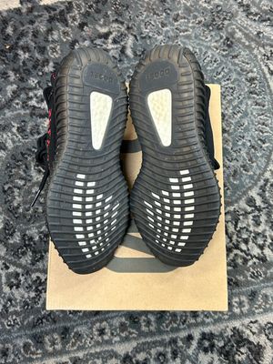 YEEZY 350 V2 “BRED” SZ 4.5