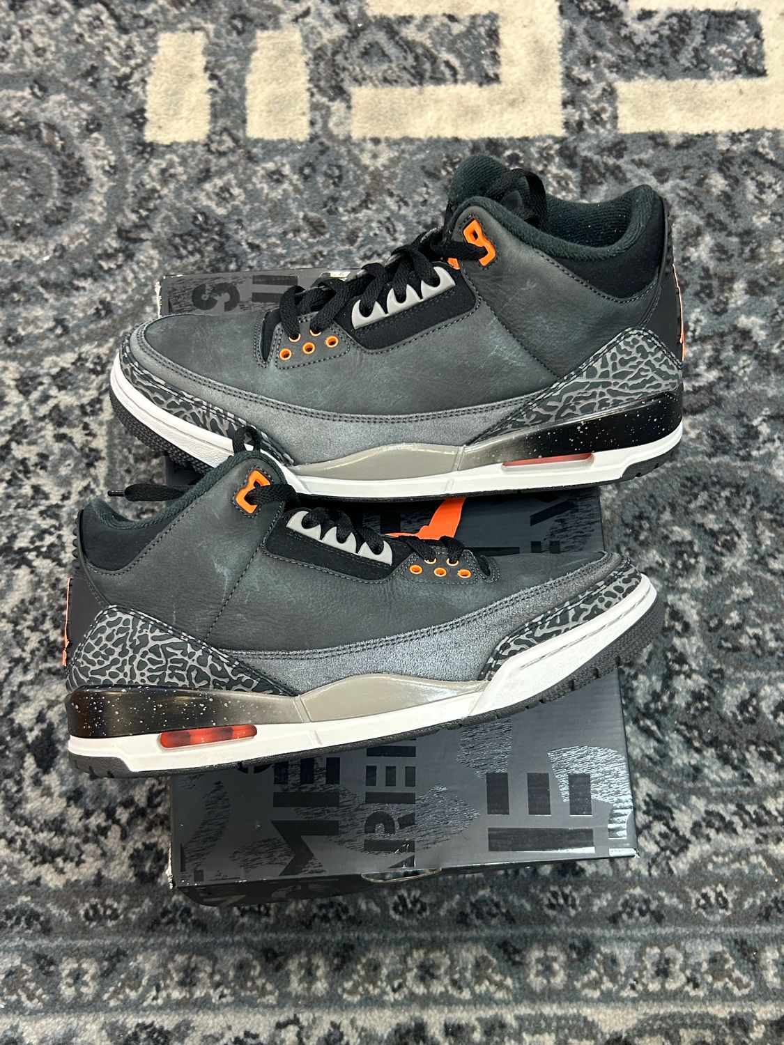 JORDAN 3 “FEAR” SZ 9.5