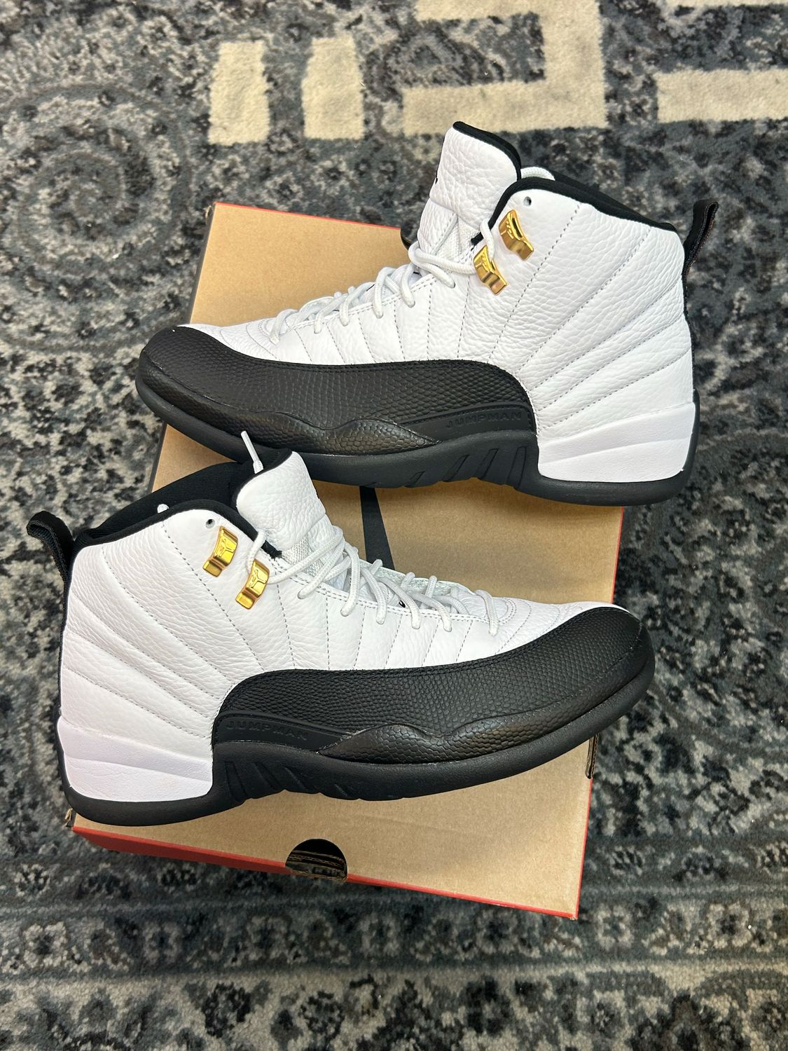 JORDAN 12 “TAXI” SZ 9.5