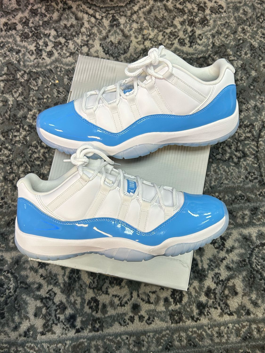 JORDAN 11 LOW “UNC” SZ 11