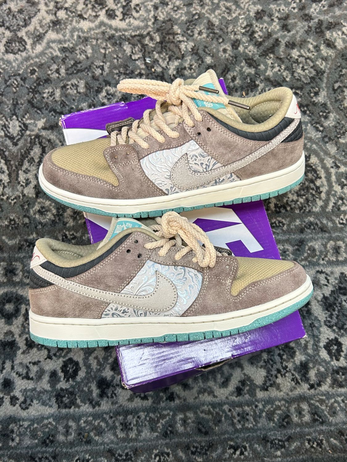 NIKE DUNK SB “BIG MONEY SAVING” SZ 9