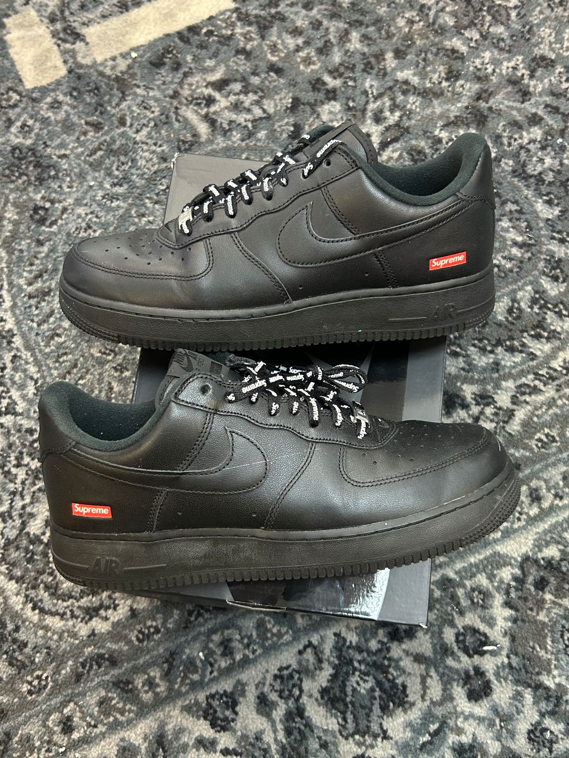 NIKE AIR FORCE 1 X SUPREME (BLACK) SZ 10.5