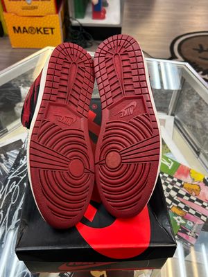 JORDAN 1 HIGH “BRED/BANNED” SZ 11 (2016)