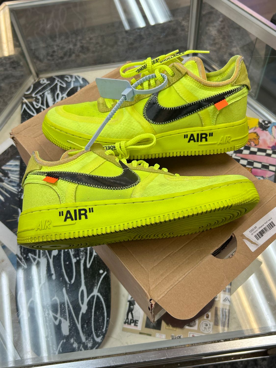 NIKE AIR FORCE LOW X OFF WHITE “VOLT” SZ 9