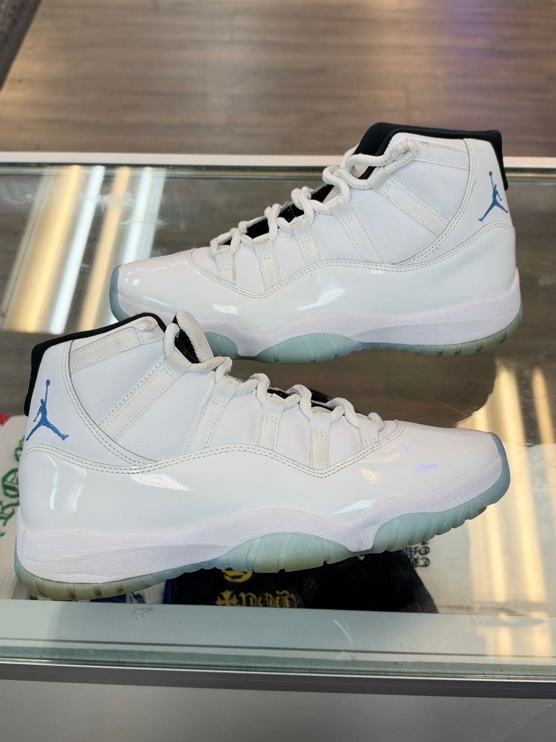 JORDAN 11 “LEGEND BLUE” SZ 8.5 N.B.