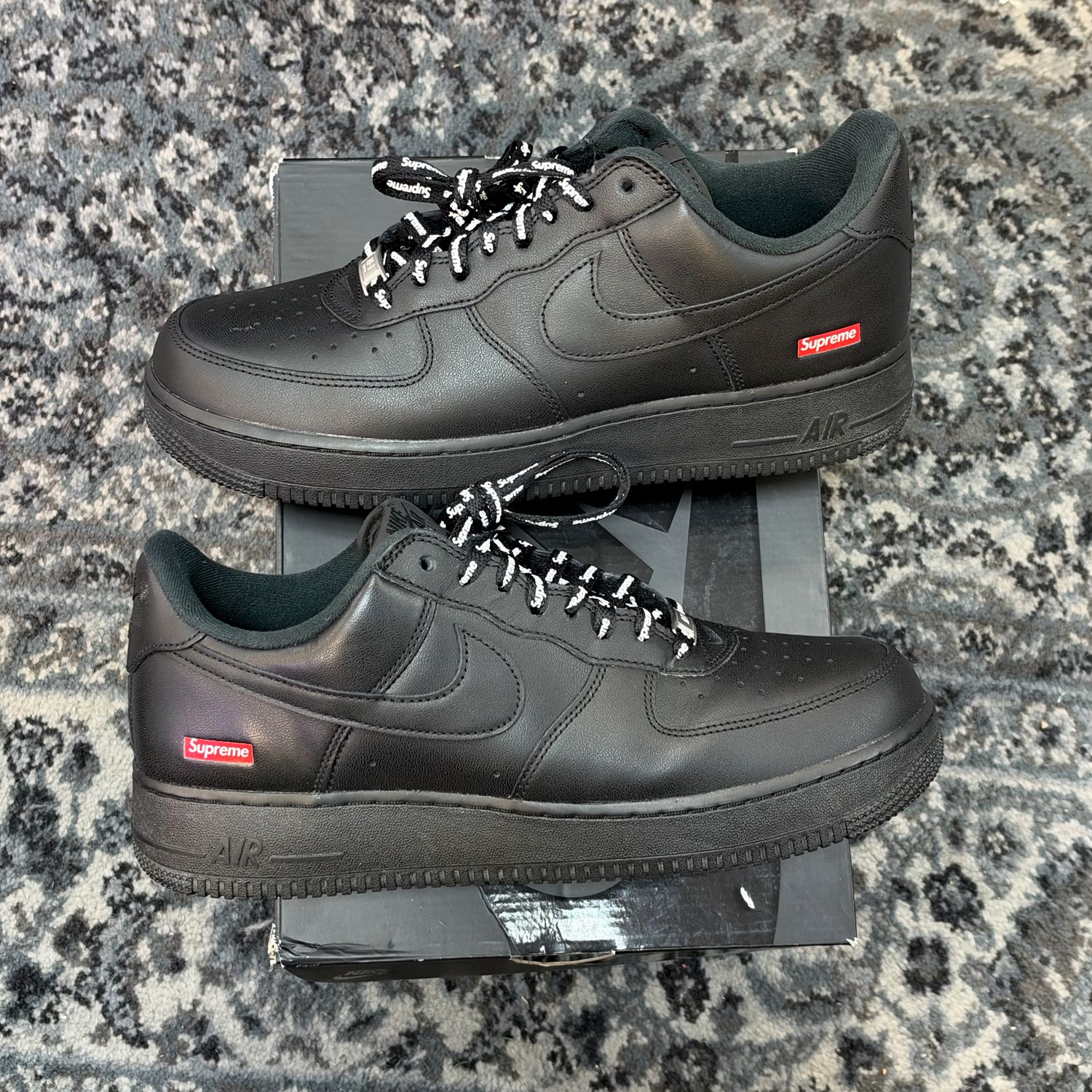NIKE AIR FORCE 1 X SUPREME (BLACK) SZ 10.5