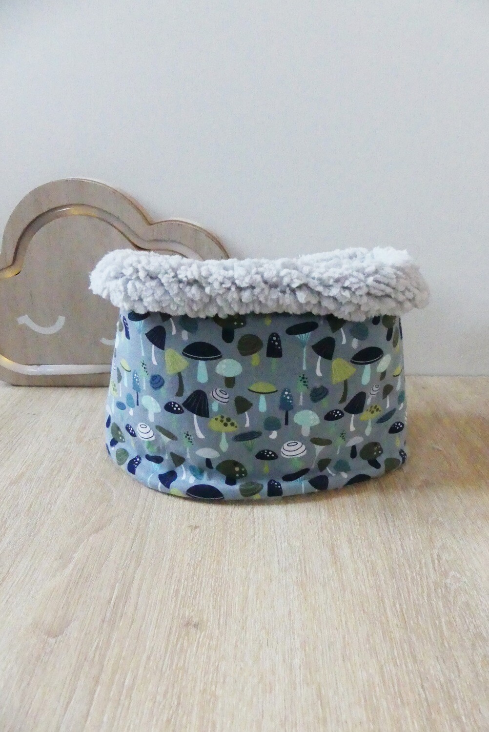 Snood Tour De Cou Fait Main Reversible Pour Bebe Ou Enfant Motif Champignon Snood Tour De Cou Fait Main Reversible Pour Bebe Ou Enfant Motif Champignon