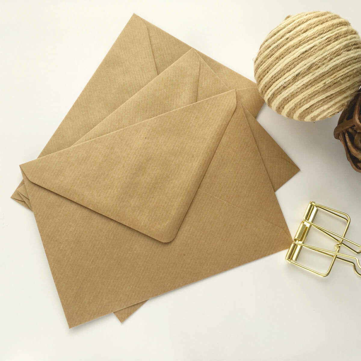 50 Sobres rectangular 8x11 cm KRAFT 150g