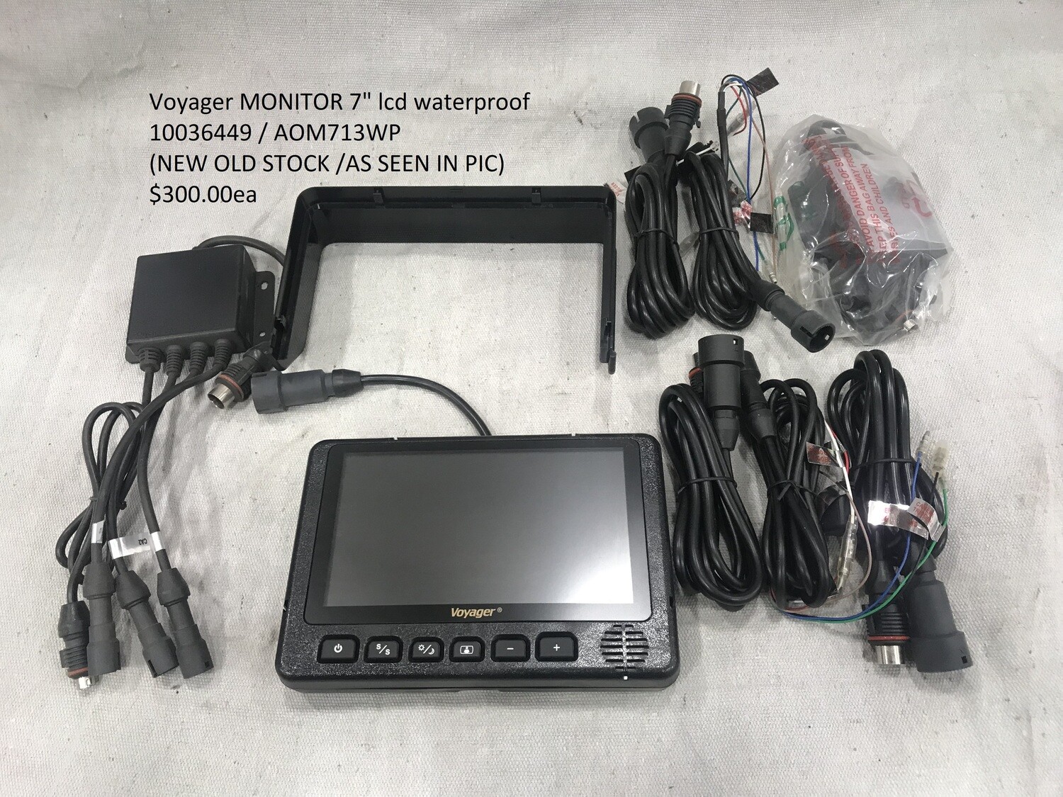 VOYAGER MONITOR, 7&quot; LCD Waterproof