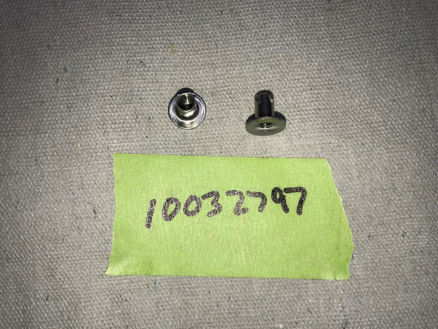 NUT 1/4-20 propeller tee