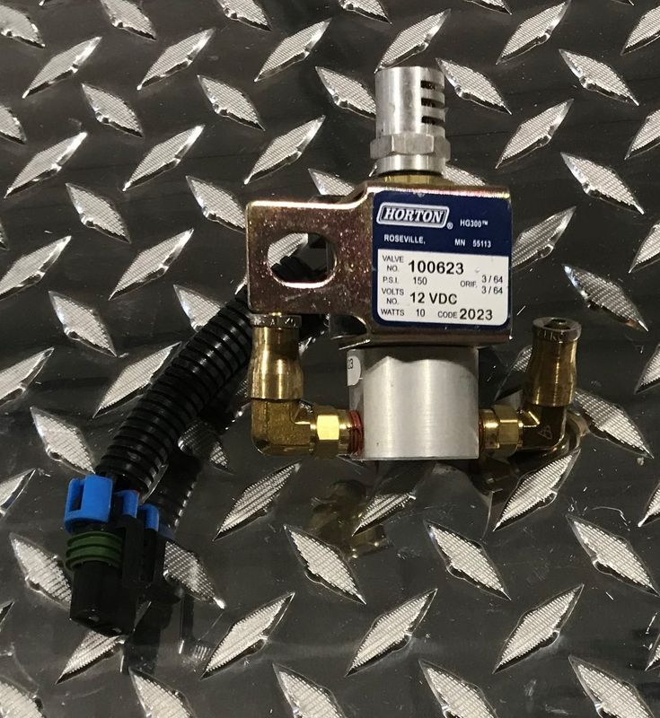 Solenoid Valve, 3-Way Fan Clutch/updated - truck harness needs a new connector