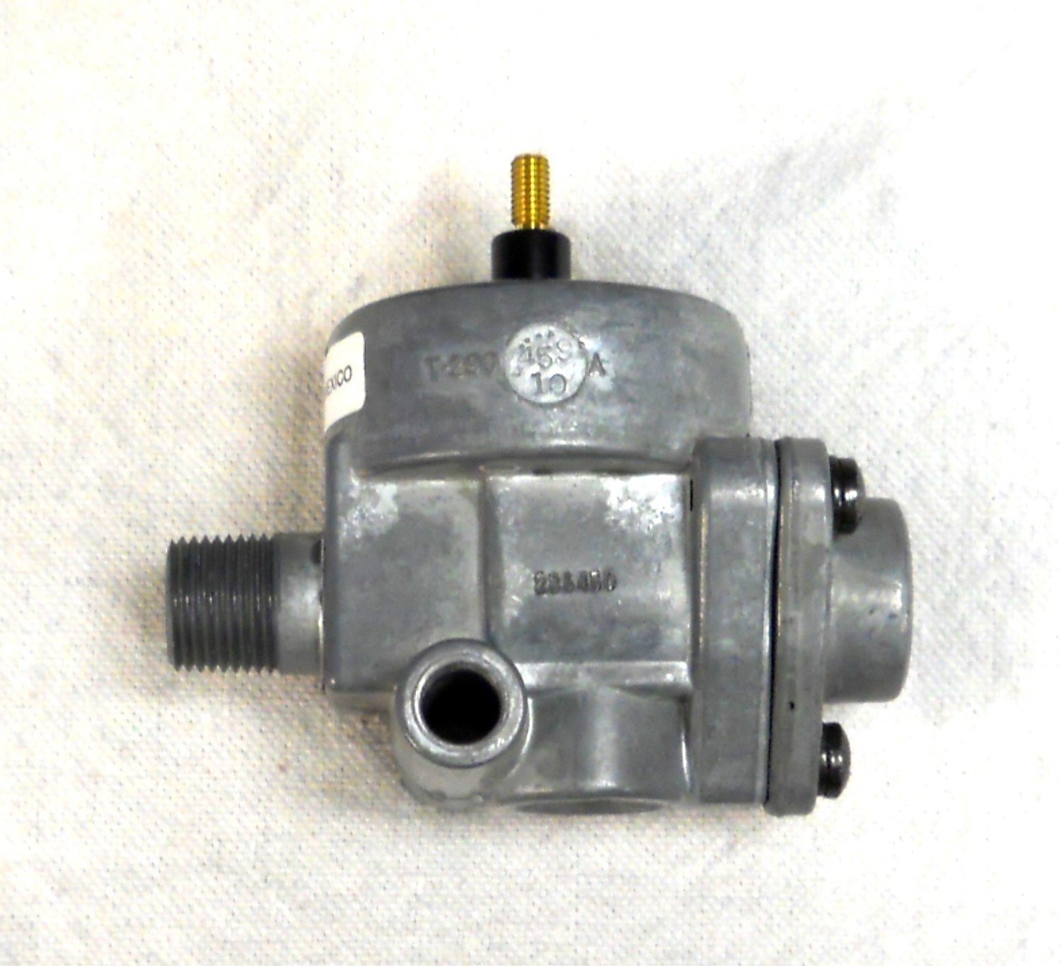 Check Valve, DS-5 Double, w/ Stoplight Switch