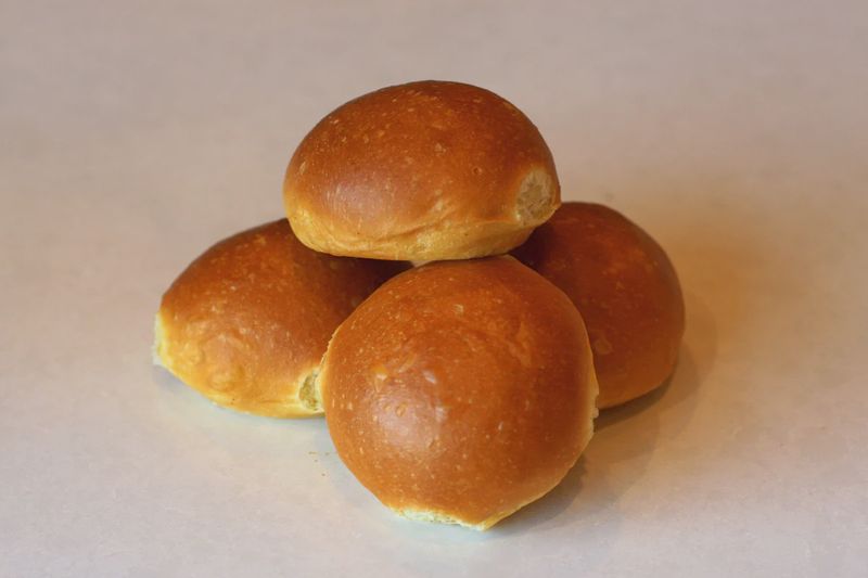 Hamburger Buns (6 Pack)