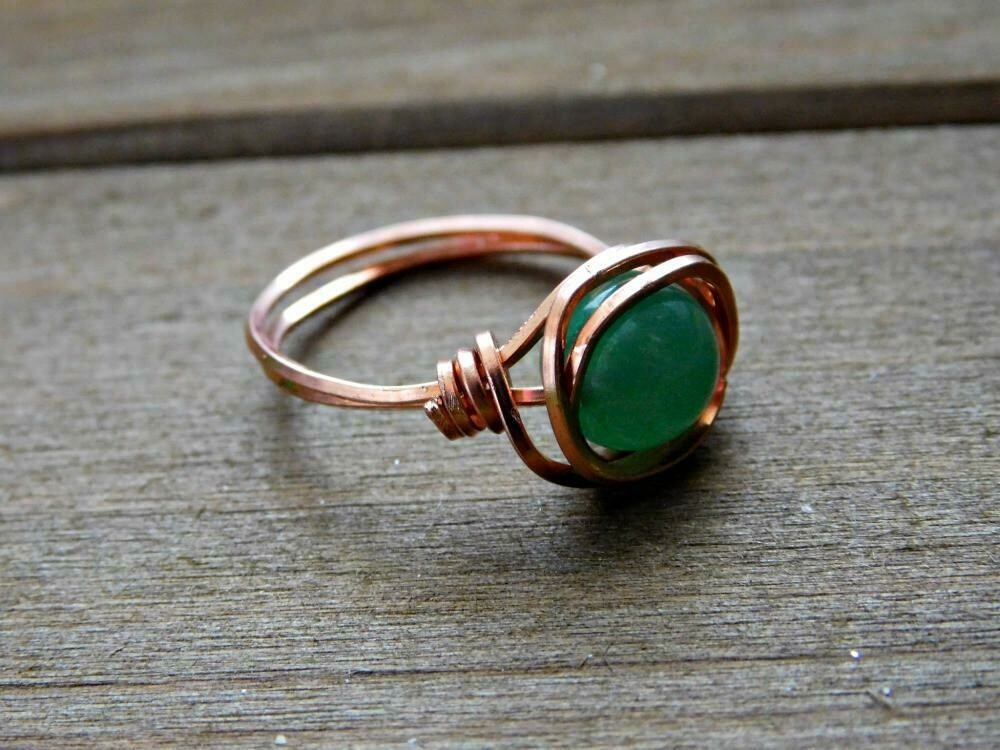 Beginner's Wire Wrapping - Stones with Predrilled Holes