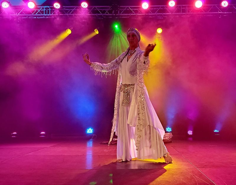 Book a Dance Class with Zhor 30 min. Private