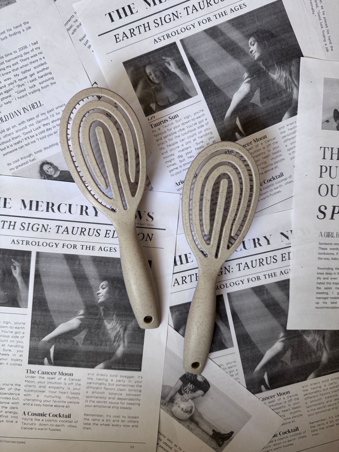 BABE Detangling Brush- Beige