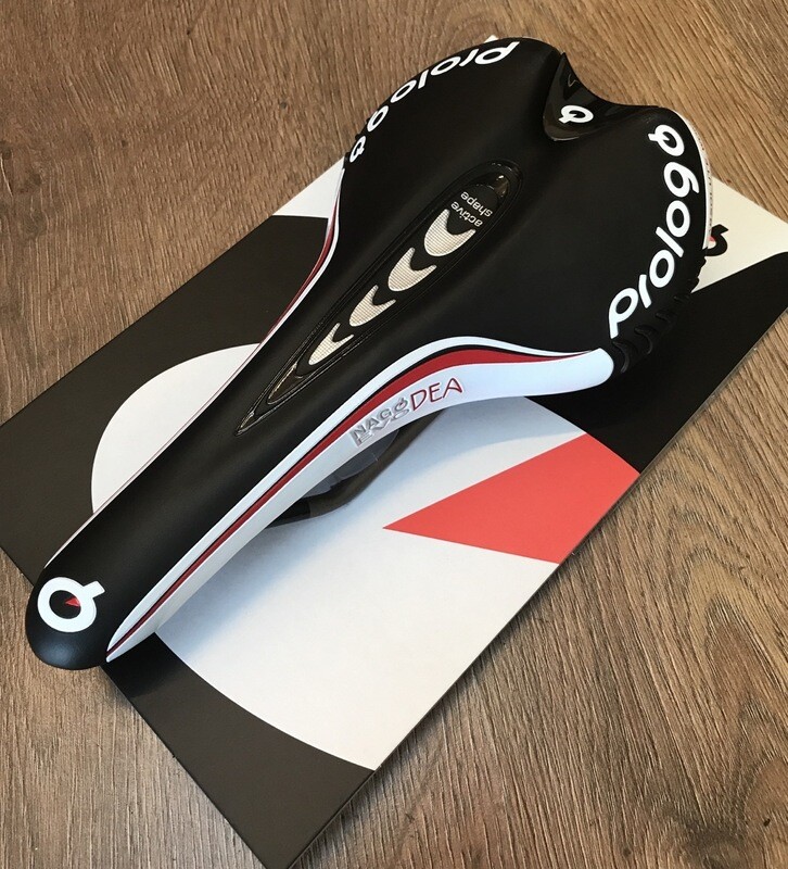 Prologo Saddle Nage Evo Dea Tirox 141 Black/White Prologo Saddle Nage Evo Dea Tirox 141 Black/White