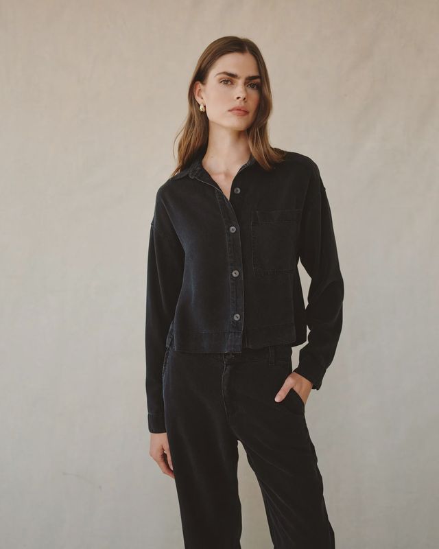 Bella Dahl - Crop Pocket Button Down Dark Graphite Wash