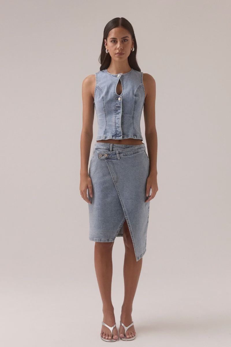 Sovere - Etch Denim Skirt Heritage Blue Sovere - Etch Denim Skirt Heritage Blue