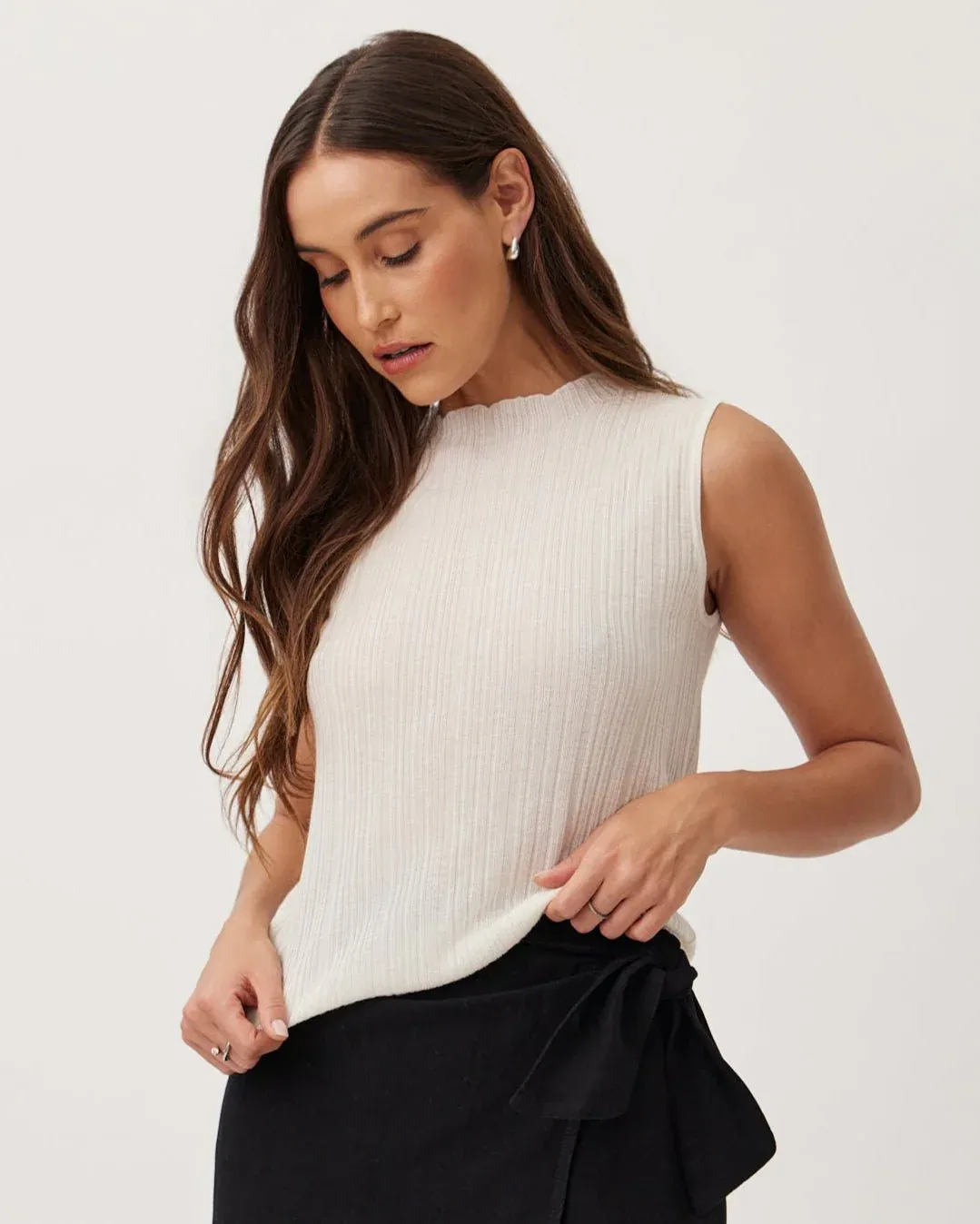 Bella Dahl - Textured Ribbed Mock Neck Top Off White