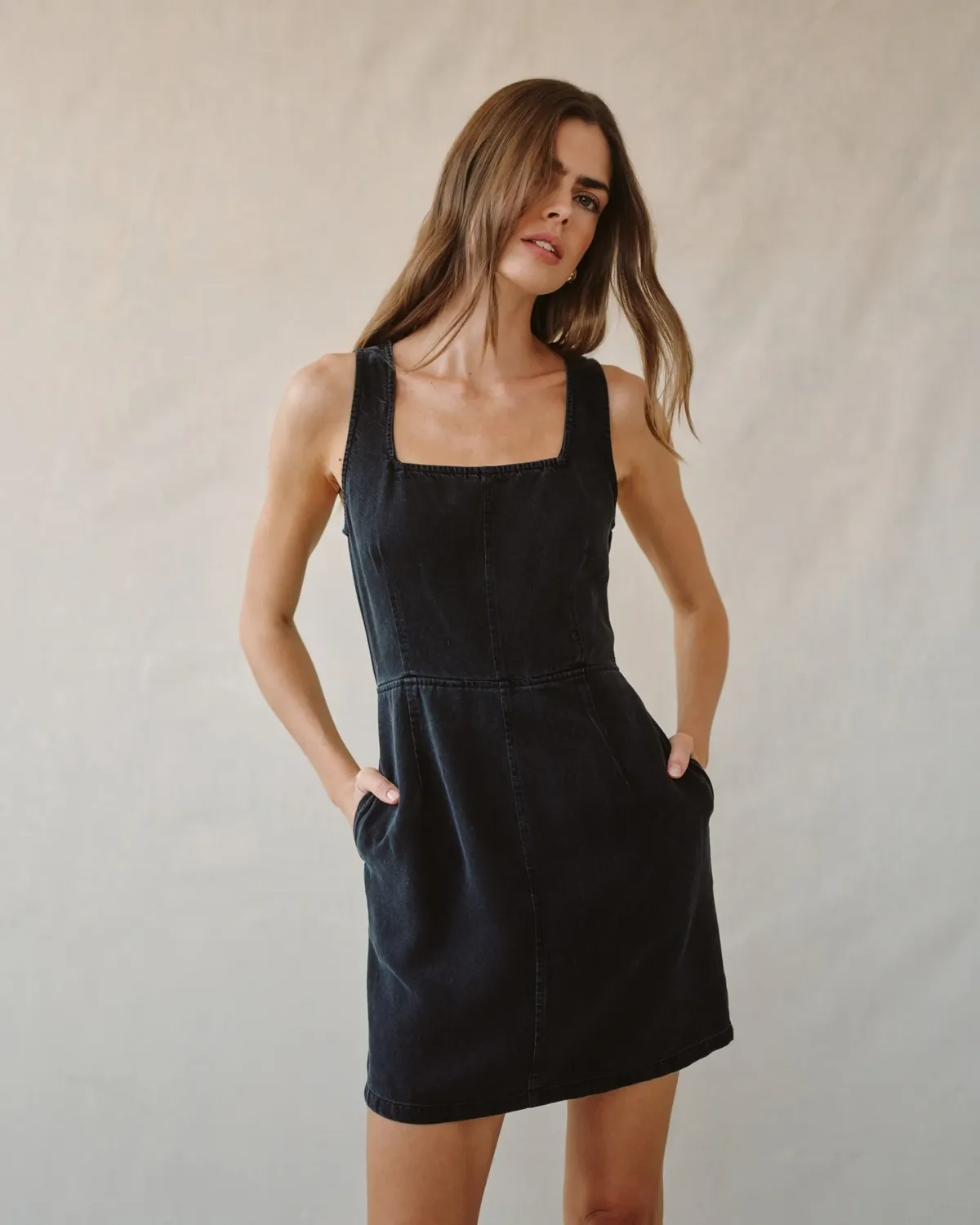 Bella Dahl - Fitted Mini Dress Dark Graphite Wash, Size: XS