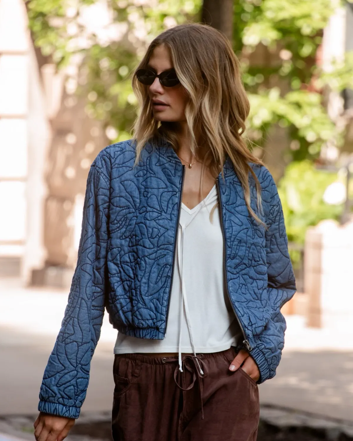 Bella Dahl - Cropped Zipped Jacket Indigo Lagoon Wash